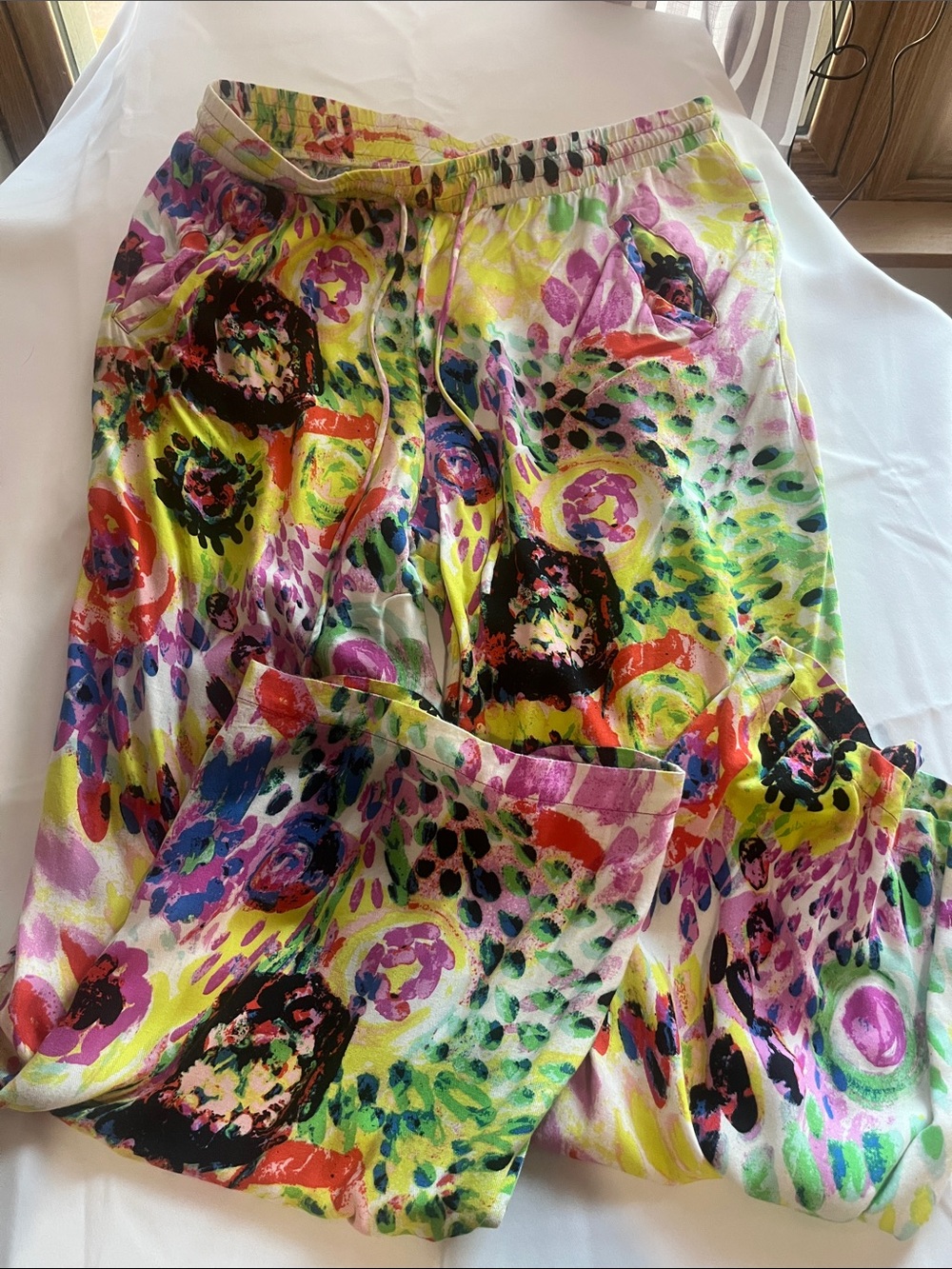 Sharon Young Multicolor Floral  Print Pants Yellow Pink,Green, Black inseam 28in